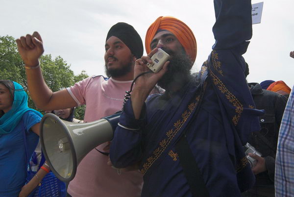 Sikh Remembrance March © 2006, Peter Marshall