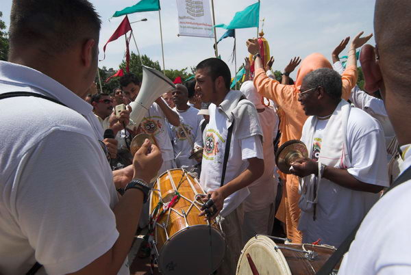 Hare Krishna: Rathayatra © 2006, Peter Marshall