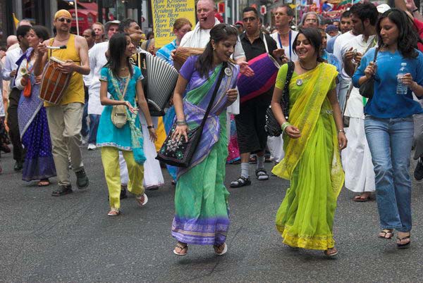 Hare Krishna: Rathayatra © 2006, Peter Marshall