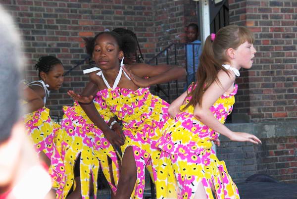 Laburnum Street Party © 2006, Peter Marshall