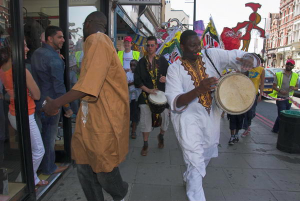 Streatham Festival Childrens Parade © 2006, Peter Marshall