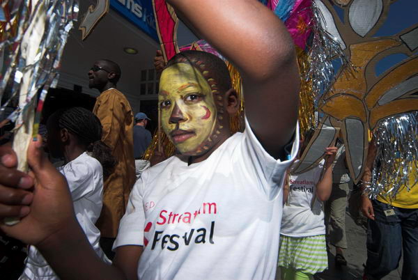 Streatham Festival Childrens Parade © 2006, Peter Marshall