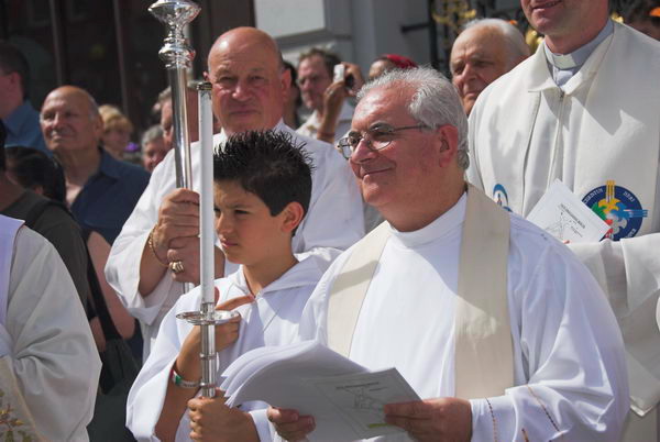 Italian Church Procession &copy; 2006, Peter Marshall