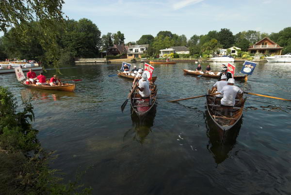Swan Upping &copy; 2006, Peter Marshall