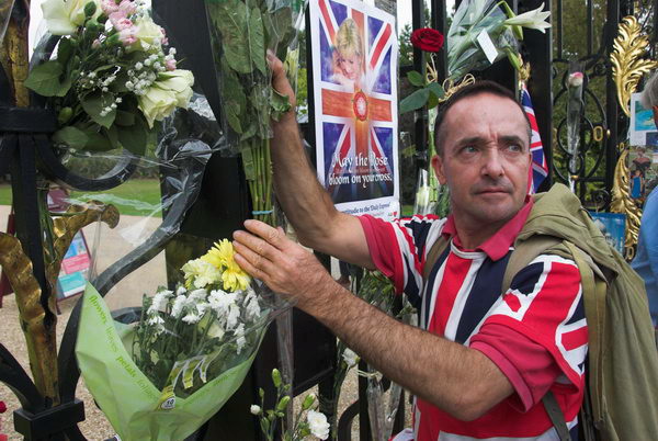 Princess Di, 9th Anniversary © Peter Marshall, 2006