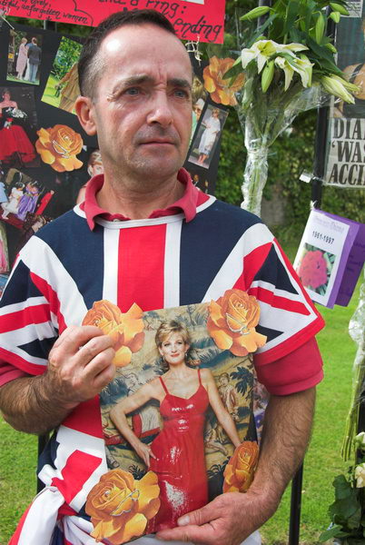 Princess Di, 9th Anniversary © Peter Marshall, 2006