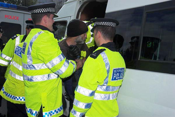 Sack Parliament © Peter Marshall, 2006