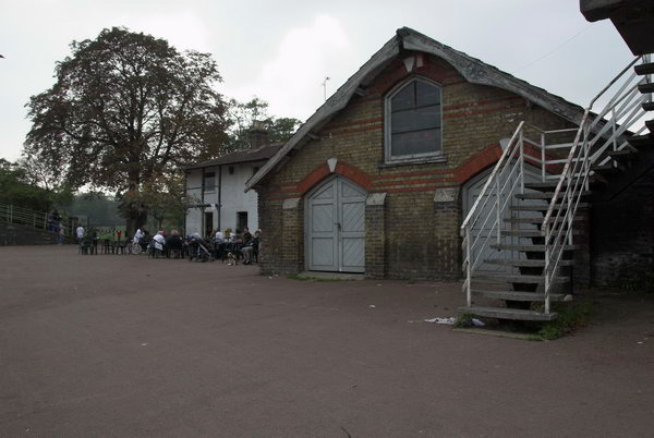 Tottenham to Walthamstow © Peter Marshall, 2006