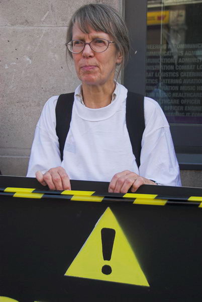 Shut DESO Action Day © Peter Marshall, 2006