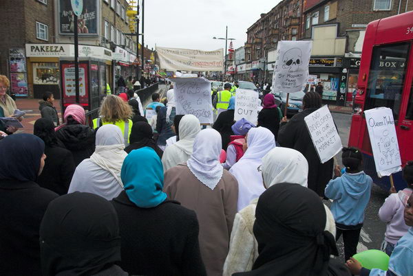 Save Queen's Market © Peter Marshall, 2006