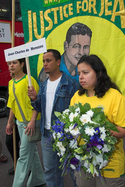 Protest Against Deaths in Custody © Peter Marshall, 2006