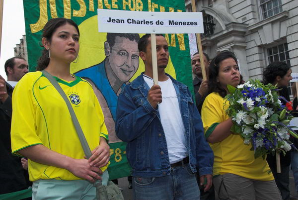 Protest Against Deaths in Custody © Peter Marshall, 2006