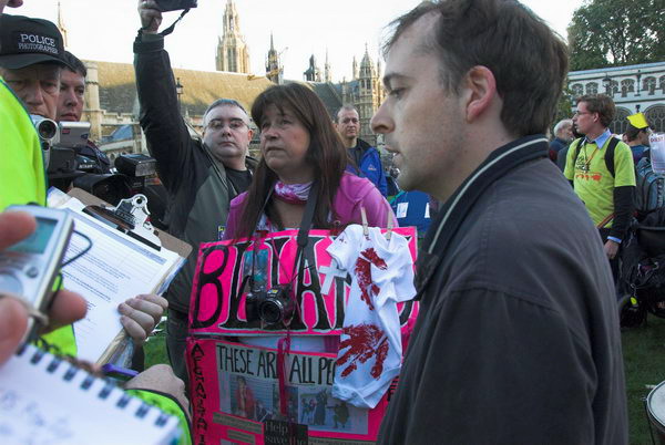 No More Fallujahs: Peace Camp Parliament Square © Peter Marshall, 2006
