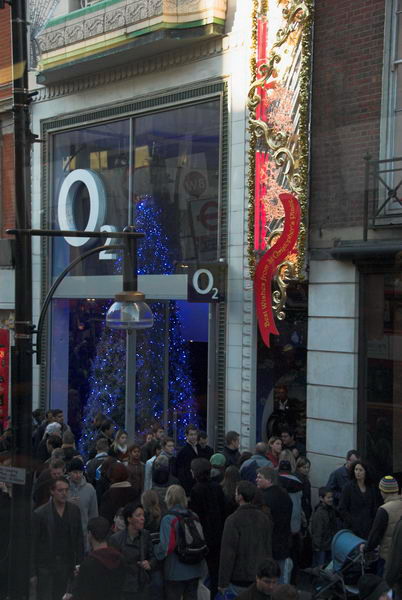 Oxford Street © Peter Marshall, 2006