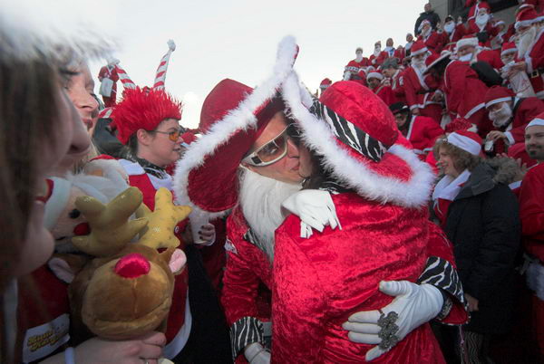 Santacon © Peter Marshall, 2006
