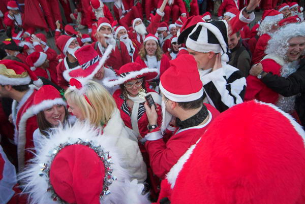 Santacon © Peter Marshall, 2006