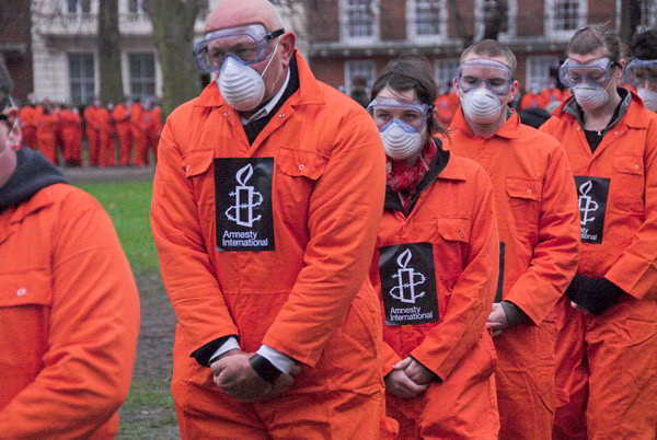 Amnesty 'Close Guantanamo' demo, US Embassy, London © Peter Marshall, 2007