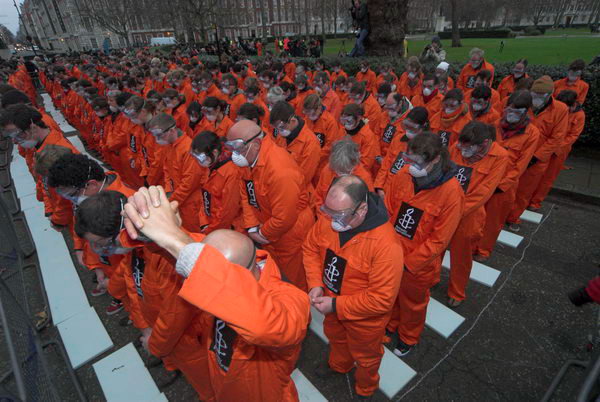 Amnesty 'Close Guantanamo' demo, US Embassy, London © Peter Marshall, 2007