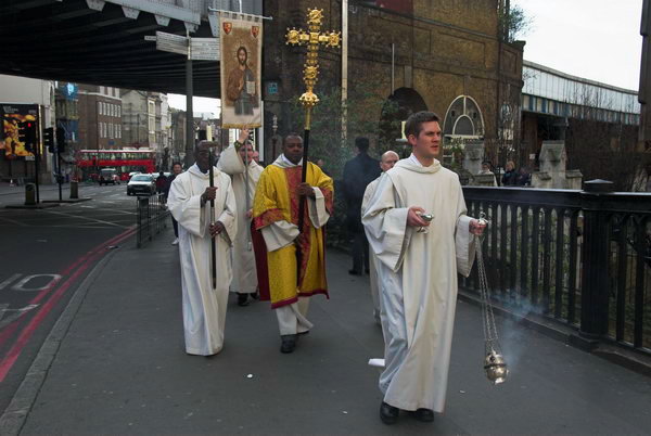 Blessing the Thames © Peter Marshall, 2007