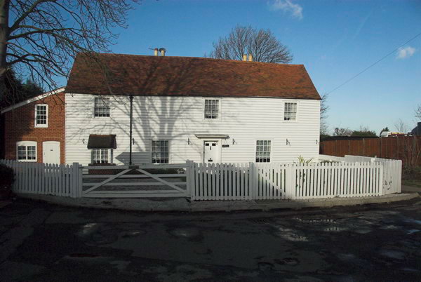 London Loop: Chigwell to Harold Wood © Peter Marshall. 2007