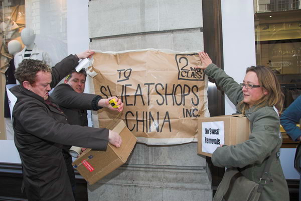 No Sweat and Burberry workers protest factory closure © 2007, Peter Marshall