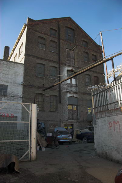 Barking & the Roding © 2007, Peter Marshall