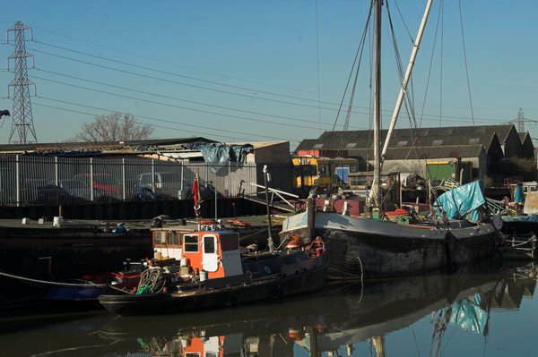 Barking & the Roding © 2007, Peter Marshall