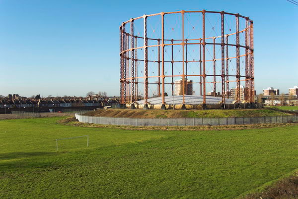 Barking & the Roding © 2007, Peter Marshall