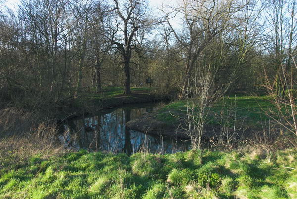 Barking & the Roding © 2007, Peter Marshall