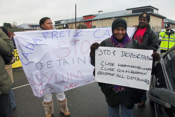 No Borders, Harmondsworth. © 2007, Peter Marshall