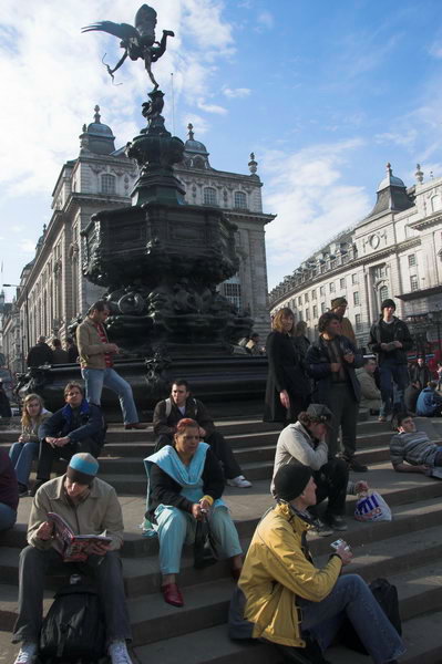 Reclaim Love, Piccadilly Circus © 2007, Peter Marshall