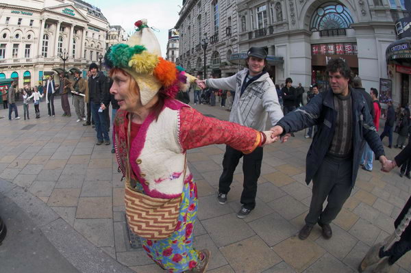 Reclaim Love, Piccadilly Circus © 2007, Peter Marshall