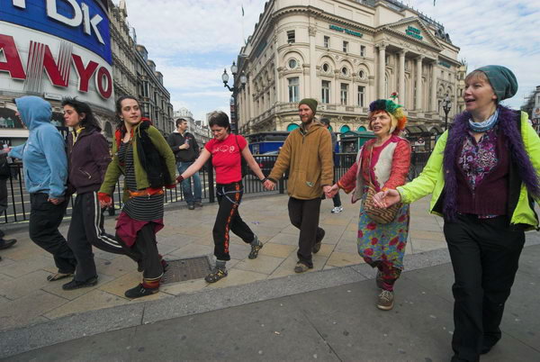 Reclaim Love, Piccadilly Circus © 2007, Peter Marshall