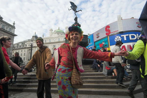 Reclaim Love, Piccadilly Circus © 2007, Peter Marshall