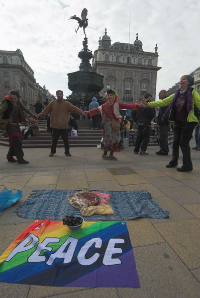 Reclaim Love, Piccadilly Circus © 2007, Peter Marshall
