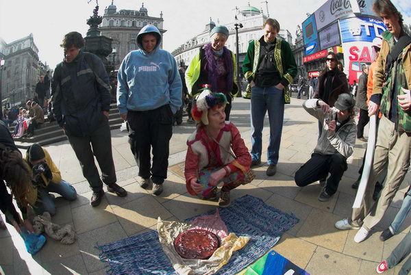 Reclaim Love, Piccadilly Circus © 2007, Peter Marshall