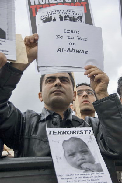 Stop Trident, Troops out of Iraq © 2007, Peter Marshall