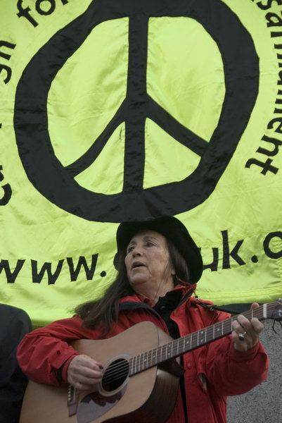 Stop Trident, Troops out of Iraq © 2007, Peter Marshall