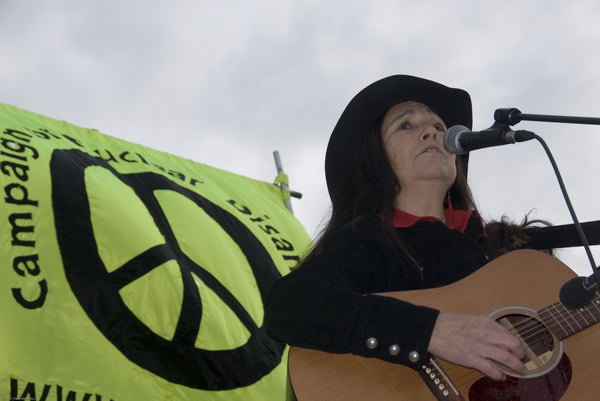 Stop Trident, Troops out of Iraq © 2007, Peter Marshall