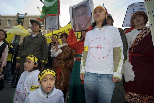 Free Tibet © 2007, Peter Marshall