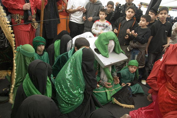 Arbaeen Procession, London © 2007, Peter Marshall