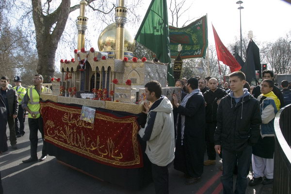 Arbaeen Procession, London © 2007, Peter Marshall