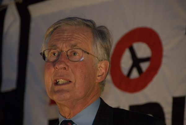 No Trident © 2007, Peter Marshall