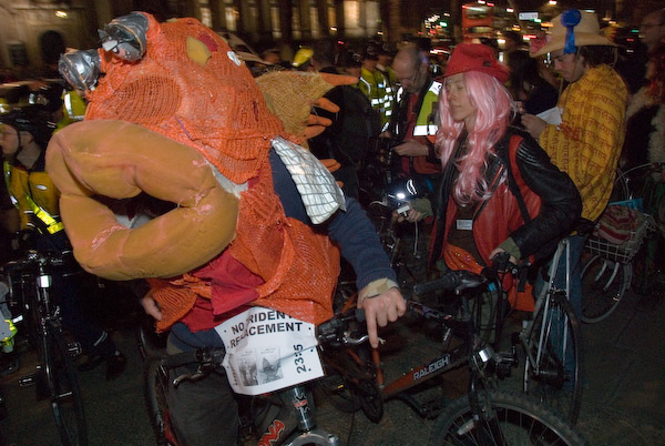 No Trident © 2007, Peter Marshall