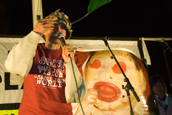 No Trident © 2007, Peter Marshall