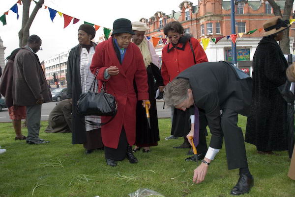 © 2007, Peter Marshall