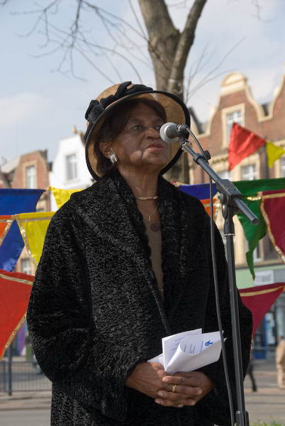 © 2007, Peter Marshall