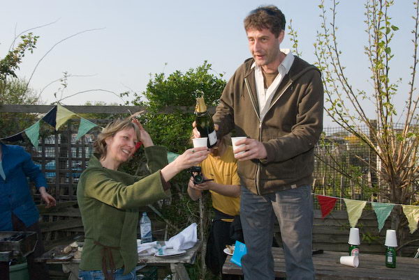 Manor Gardens © 2007, Peter Marshall