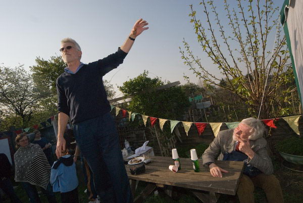 Manor Gardens © 2007, Peter Marshall