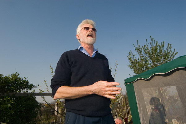 Manor Gardens © 2007, Peter Marshall